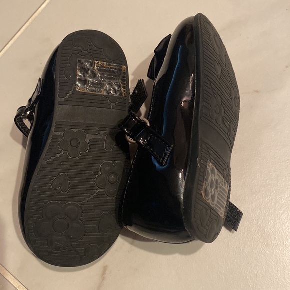Michael Kors toddler shoes - Picture 7 of 12